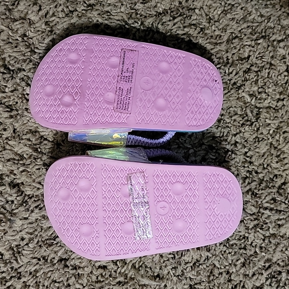 Little Girls Mermaid Sandles - Size 4T - Picture 2 of 2